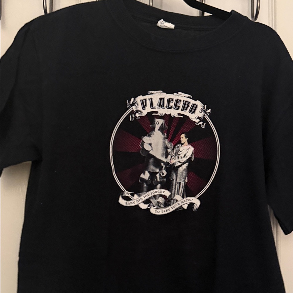 Place Black Tee with Vintage Robot Design